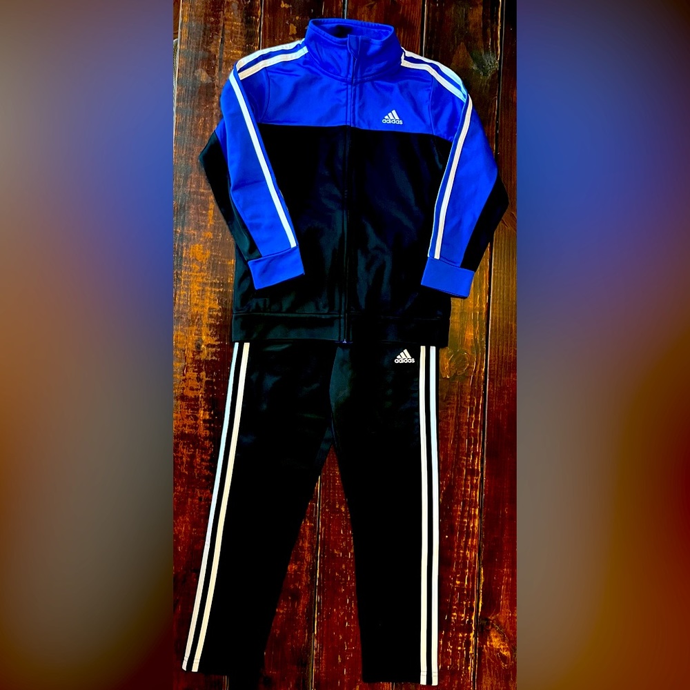 Adidas Boys Track Suit Size 7